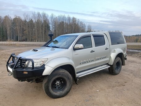 2014 Toyota Hilux Arctic Trucks AT38 VII Рестайлинг, серый, 3200000 рублей, вид 2