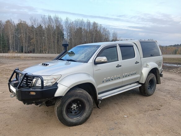 2014 Toyota Hilux Arctic Trucks AT38 VII Рестайлинг, серый, 3200000 рублей - вид 1