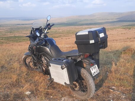 2018 Honda CRF 1000L Africa Twin, чёрный, 1600000 рублей, вид 4