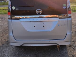 2020 Nissan Serena V (C27) Рестайлинг, серебристый, 2800000 рублей, вид 3