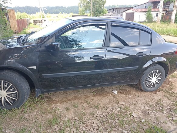 2007 Renault Megane II Рестайлинг, чёрный, 430000 рублей - вид 3