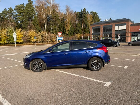 2014 Ford Focus III, синий, 980000 рублей - вид 9