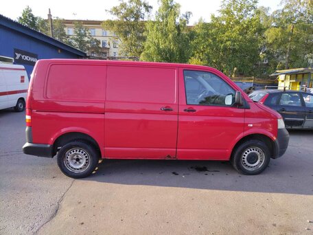 2008 Volkswagen Transporter, красный, 850000 рублей, вид 4
