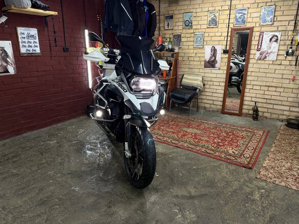 2015 BMW R 1200 GS Adventure, белый, 970000 рублей - вид 12