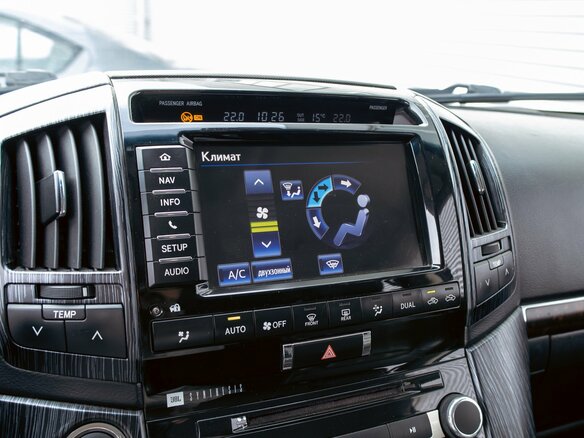 2013 Toyota Land Cruiser 200 Series Рестайлинг 1, чёрный, 2895000 рублей - вид 14
