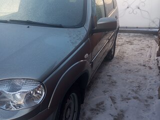 2013 Chevrolet Niva I Рестайлинг, коричневый, 634800 рублей, вид 3