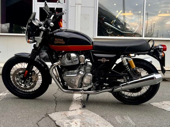 2024 Royal Enfield Interceptor 650, красный, 560000 рублей - вид 1