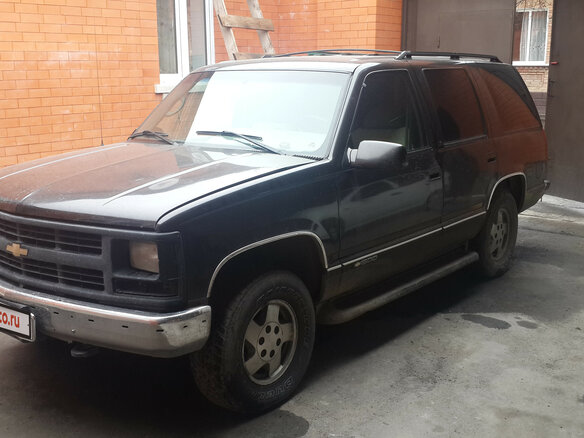 1996 Chevrolet Tahoe I, чёрный - вид 1