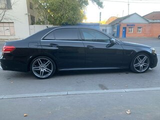 2013 Mercedes-Benz E-Класс 200 IV (W212, S212, C207) Рестайлинг, чёрный, 2300000 рублей, вид 4