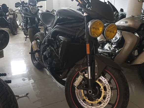 2008 Triumph Speed Triple, чёрный, 600000 рублей - вид 10
