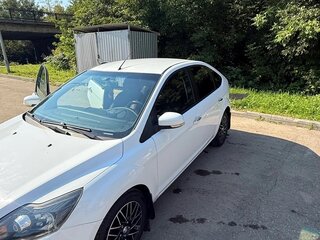 2009 Ford Focus II Рестайлинг, белый, 700000 рублей, вид 2