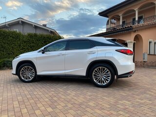 2020 Lexus RX 300 IV Рестайлинг, белый, 4950000 рублей, вид 2
