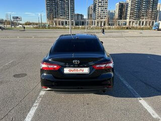 2020 Toyota Camry VIII (XV70), чёрный, 3100000 рублей, вид 5