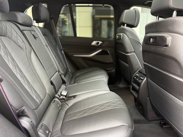 2025 BMW X5 30d IV (G05/G18) Рестайлинг, чёрный, 17000000 рублей - вид 33