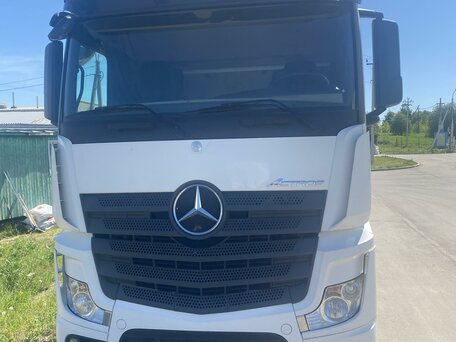 2018 Mercedes-Benz Actros, белый, 7200000 рублей, вид 2