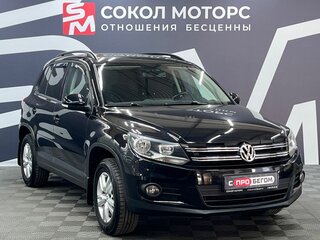 2015 Volkswagen Tiguan I Рестайлинг, чёрный, 1699900 рублей, вид 1