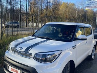 2017 Kia Soul II Рестайлинг, белый, 1300000 рублей, вид 5