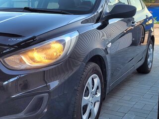 2013 Hyundai Solaris I, чёрный, 670000 рублей, вид 5