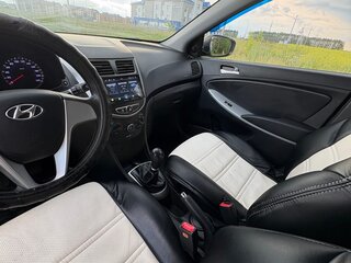 2013 Hyundai Solaris I, чёрный, 750000 рублей, вид 5