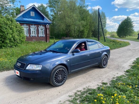 2002 Audi A6 II (C5) Рестайлинг, синий, 450000 рублей