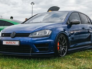 2016 Volkswagen Golf R VII, синий, 3200000 рублей, вид 1