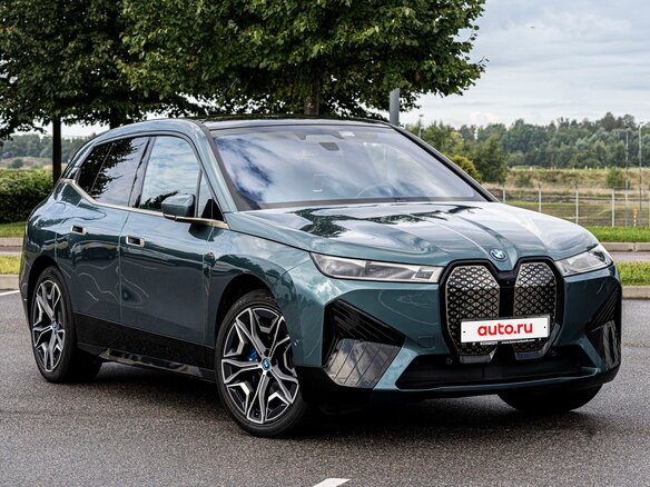 2022 BMW iX M60 I (I20), синий, 8690000 рублей