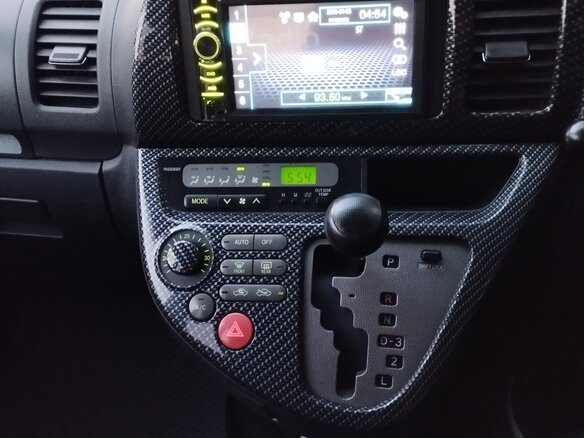 2003 Toyota Wish I, серебристый, 600000 рублей - вид 13