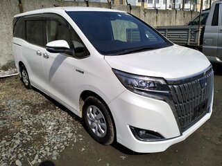 2017 Toyota Esquire I, белый, 2185000 рублей, вид 4