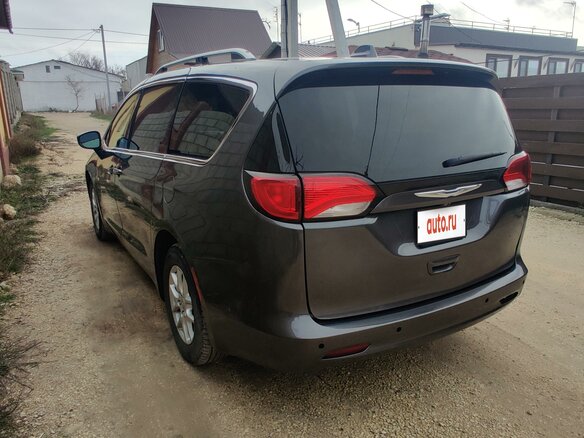 2017 Chrysler Pacifica RU, чёрный, 2800000 рублей - вид 7