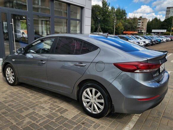 2017 Hyundai Elantra VI (AD), серый, 1090000 рублей - вид 20