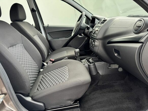 2026 Lada (ВАЗ) Granta I Рестайлинг, коричневый, 1155000 рублей - вид 10