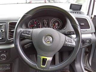 2013 Volkswagen Sharan II, серебристый, 1255000 рублей, вид 4