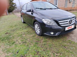 2012 Mercedes-Benz B-Класс 200 II (W246), чёрный, 950000 рублей, вид 1
