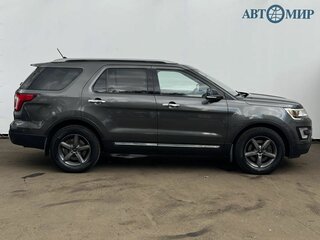 2017 Ford Explorer V Рестайлинг, серый, 2619000 рублей, вид 4