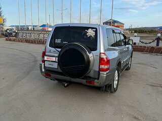 2003 Mitsubishi Pajero III Рестайлинг, серебристый, 1150000 рублей, вид 1