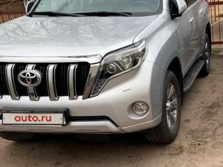 2014 Toyota Land Cruiser Prado 5-speed 150 Series Рестайлинг 1, серебристый, 3053724 рублей, вид 1