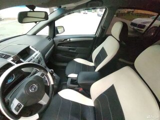 2013 Opel Zafira B Рестайлинг, белый, 1120000 рублей, вид 4