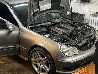 2006 Mercedes-Benz C-Класс 230 II (W203) Рестайлинг, серый, 1050000 рублей, вид 5
