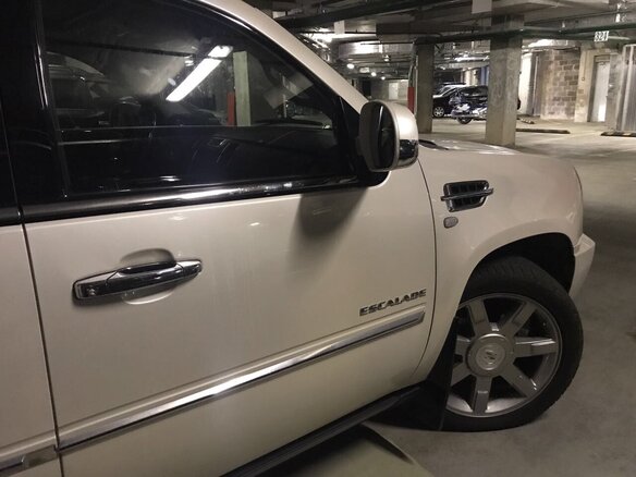 2011 Cadillac Escalade ESV III, бежевый - вид 13