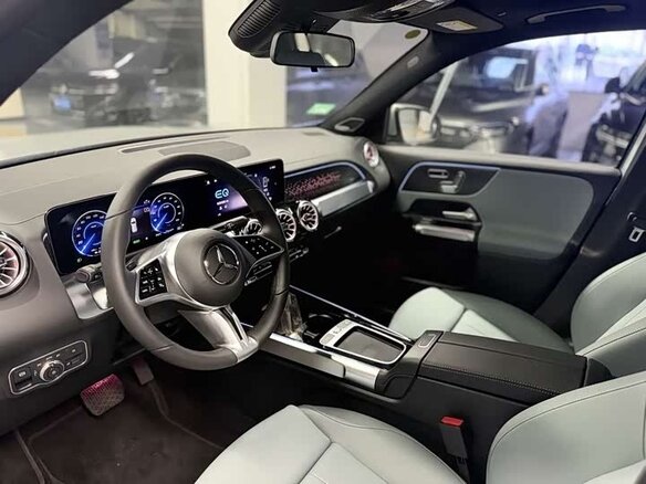 2026 Mercedes-Benz EQB 260 I Рестайлинг, серебристый, 4579750 рублей - вид 7