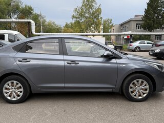 2017 Hyundai Solaris II, серый, 1150000 рублей, вид 4
