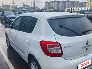 2017 Renault Sandero II, белый, 900000 рублей, вид 4