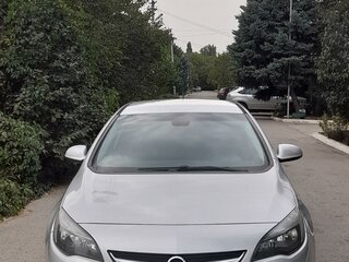 2012 Opel Astra J Рестайлинг, серебристый, 1000000 рублей, вид 1