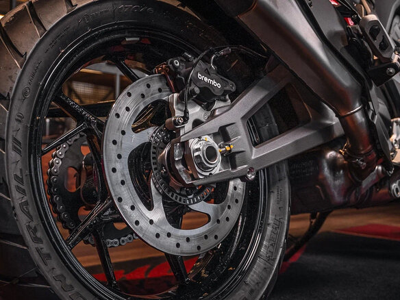 2026 Ducati Multistrada V4, красный, 3090000 рублей - вид 18