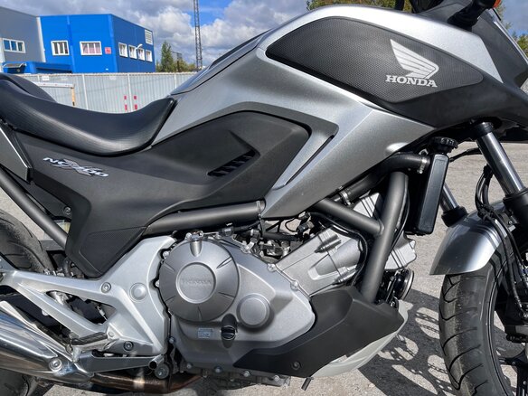 2013 Honda NC 700X, серебристый, 670000 рублей - вид 6