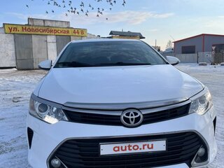 2017 Toyota Camry VII (XV50) Рестайлинг 2, белый, 2300000 рублей, вид 5