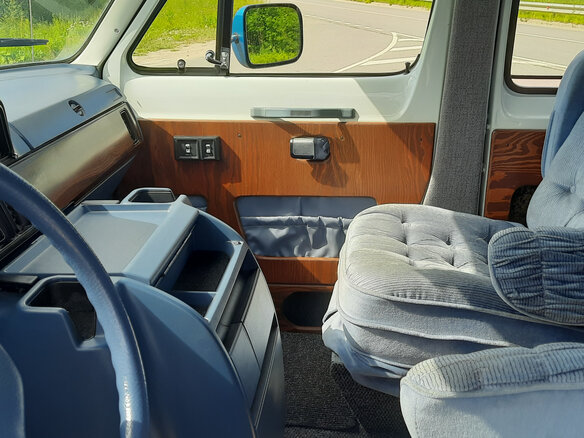 1992 Dodge Caravan II, голубой, 2500000 рублей - вид 11