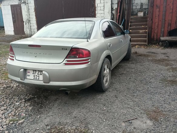 2005 Dodge Stratus II Рестайлинг, серебристый, 350000 рублей - вид 2
