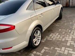 2010 Ford Mondeo IV, серебристый, 820000 рублей, вид 3
