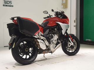 2017 MV Agusta Turismo Veloce 800, красный, 850000 рублей, вид 2